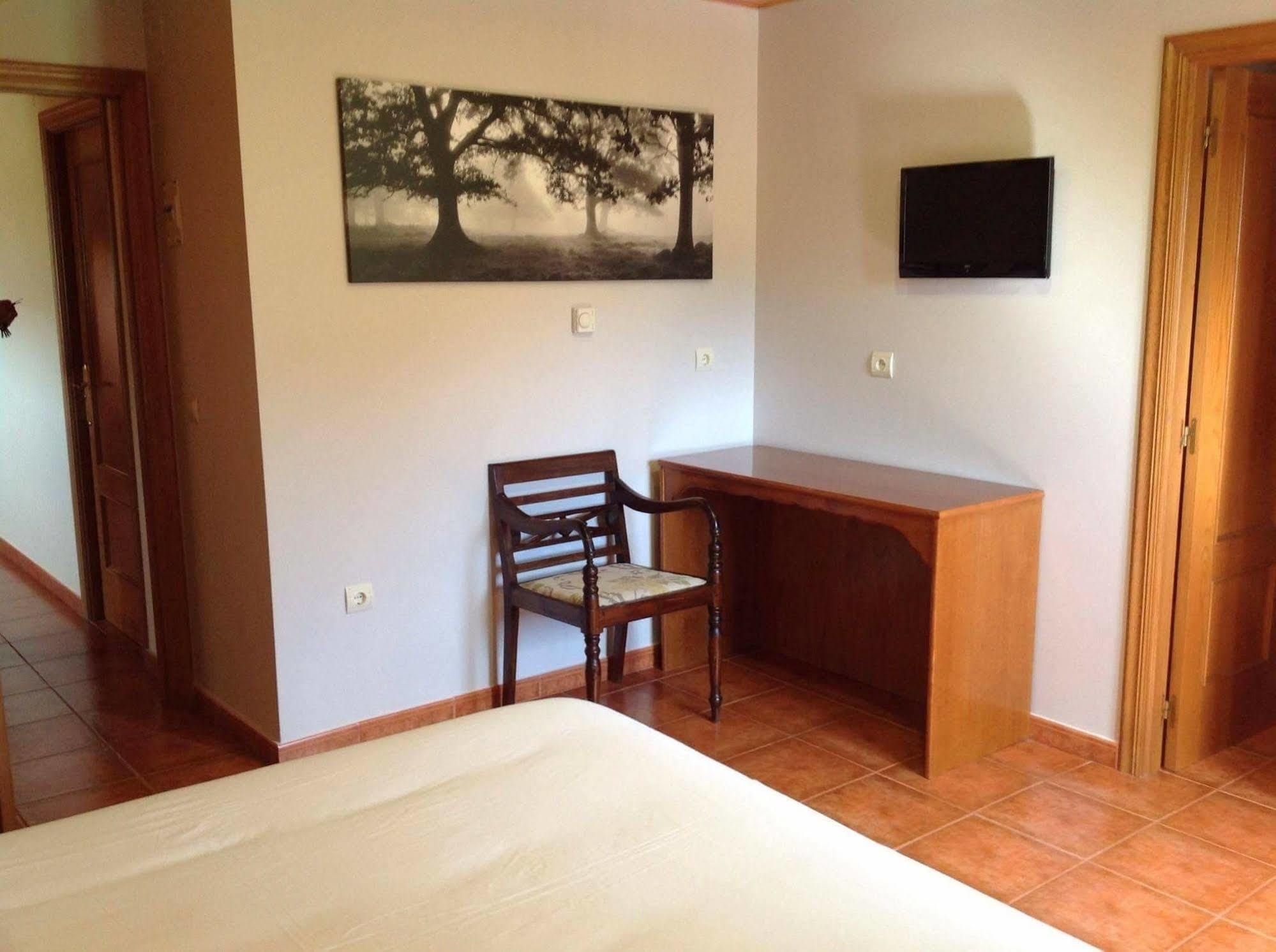 Alojamiento En Entorno Rural Los Trobos Villar de Otero Buitenkant foto